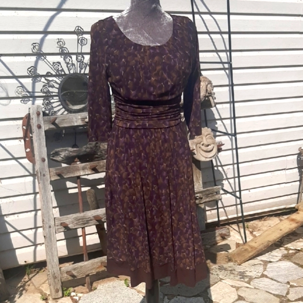 Sandra Darren Long Sleeve MIDI with Neckline & HemDetailing🟣Purple🟤BrownSz 10